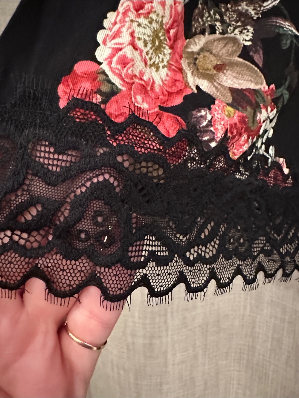 Torrid Black Floral Lace-Trim V-Neck Top - Picture 2 of 4